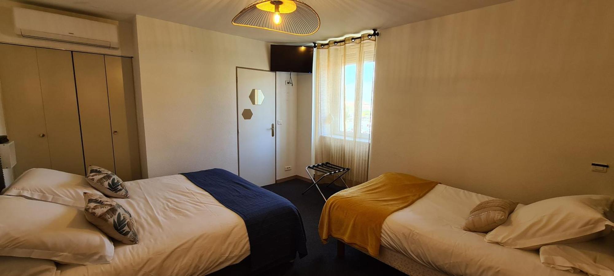 Hotel La Truite De La Loue Quingey Esterno foto