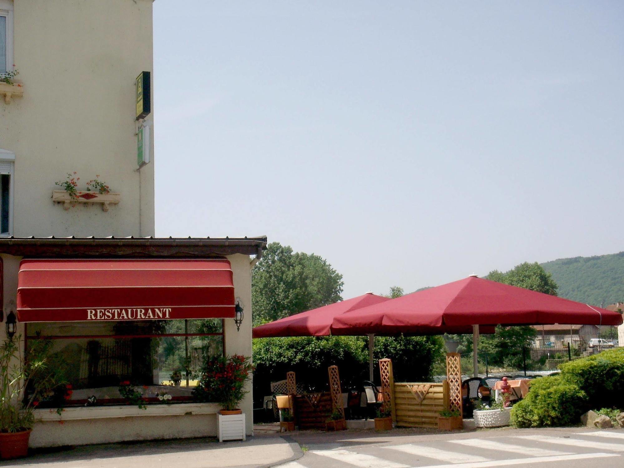 Hotel La Truite De La Loue Quingey Esterno foto