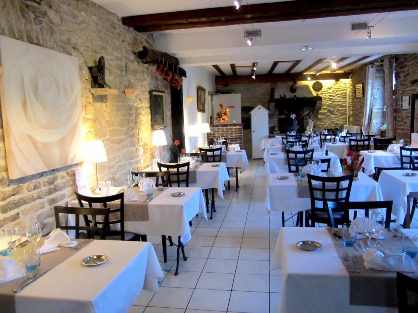 Hotel La Truite De La Loue Quingey Esterno foto